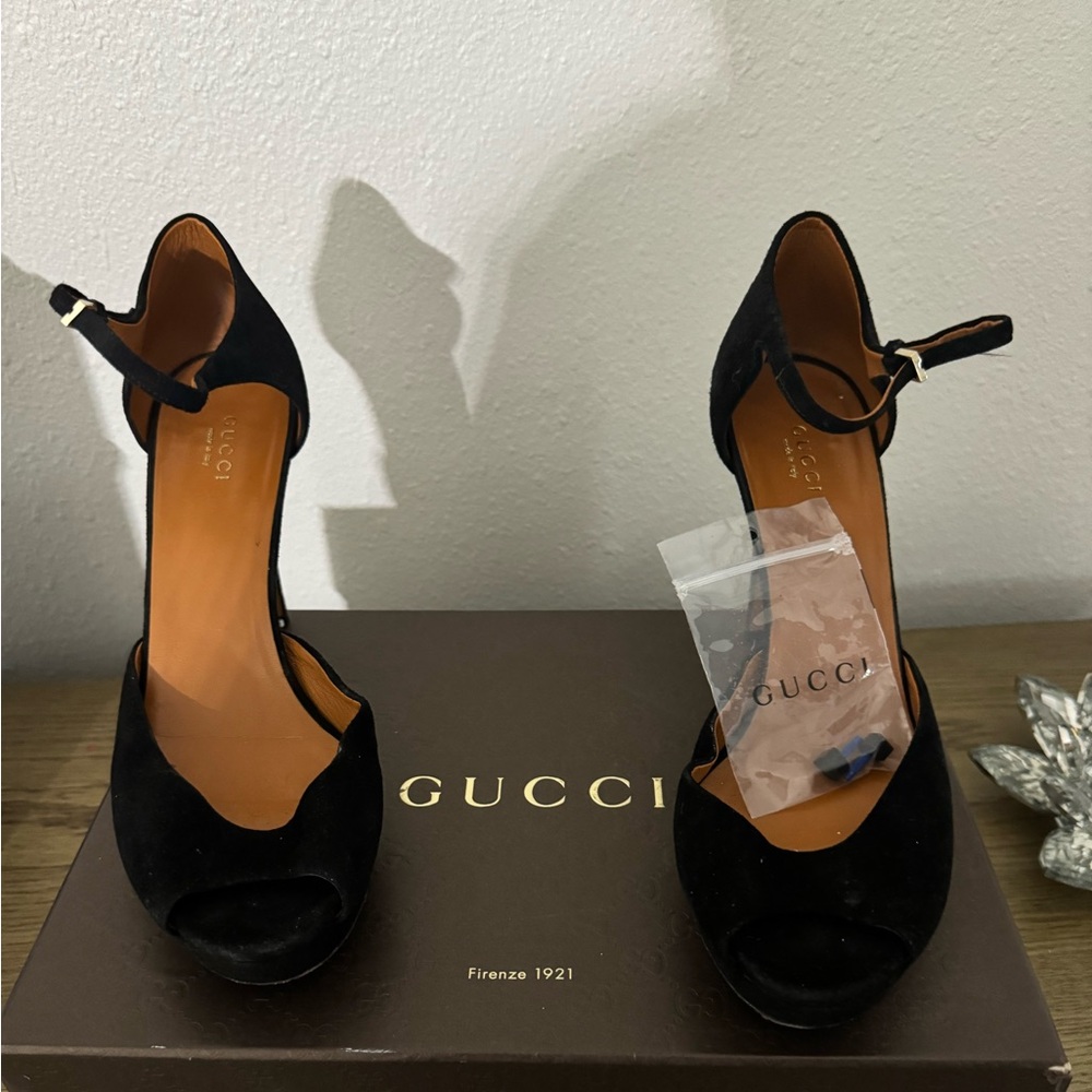Gucci Women's Black Peep-Toe Heels